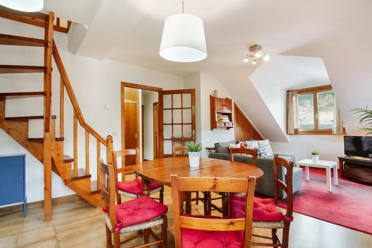 CASA SILVIA - Acogedor duplex en Sallent de Gállego Esterno foto